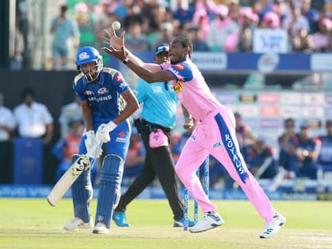 IPL 2020 MI vs RR: ऐसी हो सकती है मुंबई और राजस्थान की प्लेइंग इलेवन, जानें पिच रिपोर्ट और मैच प्रेडिक्शन IPL 2020 MI vs RR: ऐसी हो सकती है मुंबई और राजस्थान की प्लेइंग इलेवन, जानें पिच रिपोर्ट और मैच प्रेडिक्शन