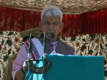 J&K: उपराज्यपाल मनोज सिन्हा ने आतंकी हमले की निंदा की, कहा- जवानों की शहादत बेकार नहीं जाएगी