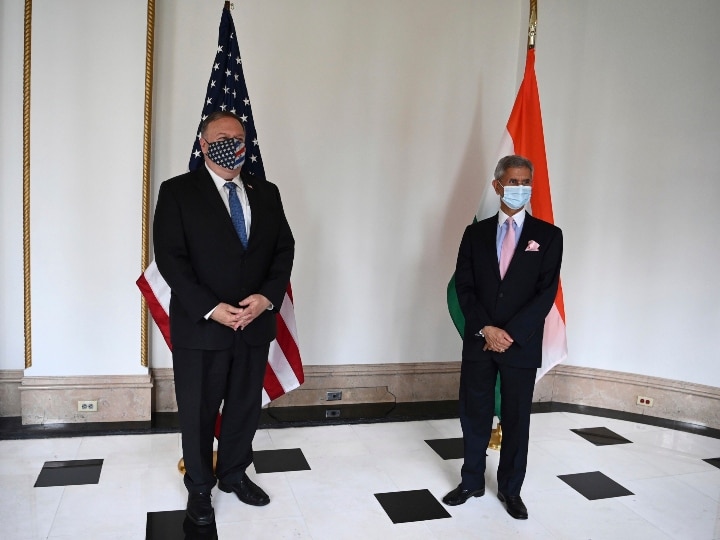 US Secretary of State Mike Pompeo meets S Jaishankar in Tokyo भारत-अमेरिका के विदेश मंत्रियों के बीच हुई मुलाकात, दोनों देशों के संबंधों को मजबूती पर दिया जोर