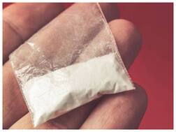 पुलिस को धोखा देने को 'लग्जरी' कारों में करता था ड्रग्स की तस्करी