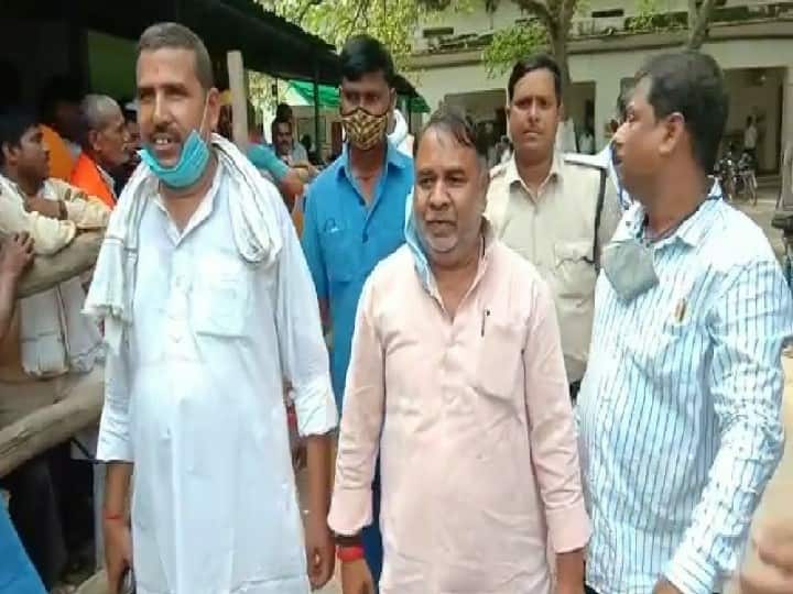 Bihar Election: नीतीश सरकार के मंत्री बृजकिशोर बिंद ने किया नामांकन, कहा- विकास है चुनावी मुद्दा Bihar Election: Nitish government minister Brijkishore Bind did nomination, said development is electoral issue ann Bihar Election: नीतीश सरकार के मंत्री बृजकिशोर बिंद ने किया नामांकन, कहा- विकास है चुनावी मुद्दा