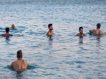 दिल्ली कैपिटल्स की टीम ने भुनाया ब्रेक, बीच पर खिलाड़ियों ने जमकर की मस्ती