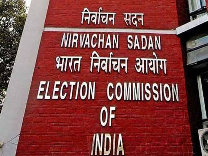 रैलियों और जनसभाओं में उमड़ रही भीड़ से EC चिंतित, नियमों का पालन न होने पर होगी कड़ी कार्रवाई