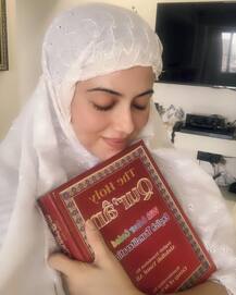 Bigg Boss फेम सना खान ने इस्लाम की वजह से छोड़ी फिल्म इंडस्ट्री, तस्वीरों में देखिए धर्म के कितने करीब पहुंची एक्ट्रेस