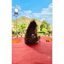 In Pics: बहन संग मालदीव में मस्ती करते दिखी तापसी पन्नू, देखिए उनकी खूबसूरत तस्वीरें