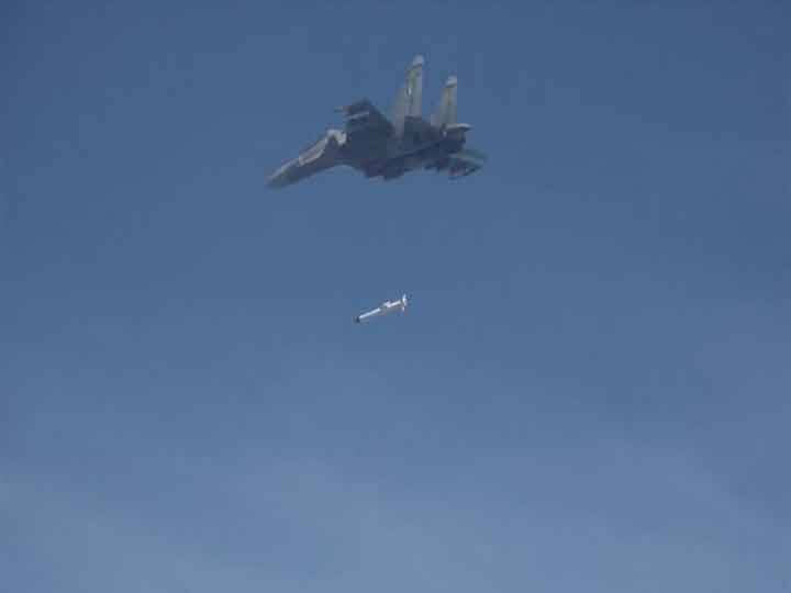 दुश्मन के रडार सिस्टम को तबाह कर सकती है एंटी रेडिएशन मिसाइल 'रूद्रम', भारत ने किया सफल परीक्षण Anti-radiation missile 'Rudram' can destroy enemy radar systems, India successfully tests ann दुश्मन के रडार सिस्टम को तबाह कर सकती है एंटी रेडिएशन मिसाइल 'रूद्रम', भारत ने किया सफल परीक्षण