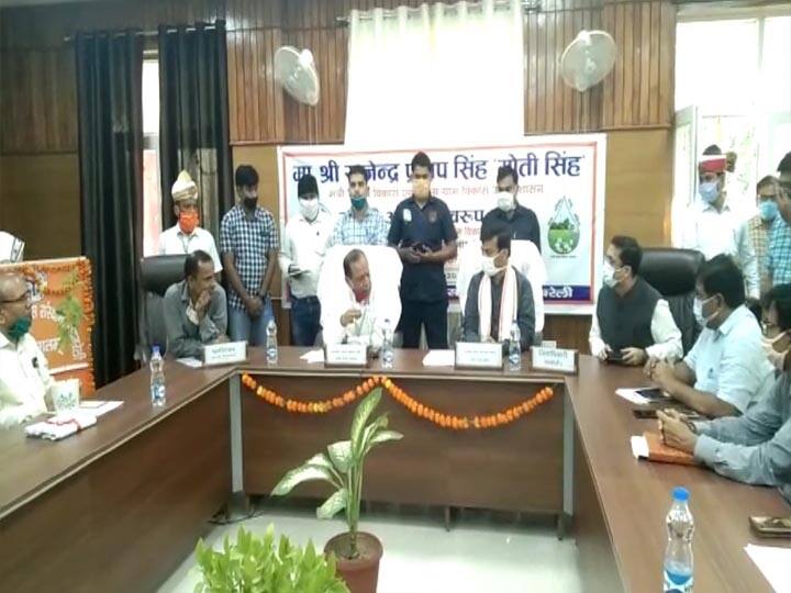 रायबरेली: यूपी के मंत्री ने कांग्रेस को बताया भ्रष्टाचार की किताब, पीएम मोदी की शान में पढ़े कसीदे