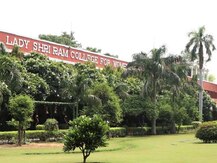 पहली कट ऑफ लिस्ट: लेडी श्री राम कॉलेज में तीन ऑनर्स कोर्स की कटऑफ 100%