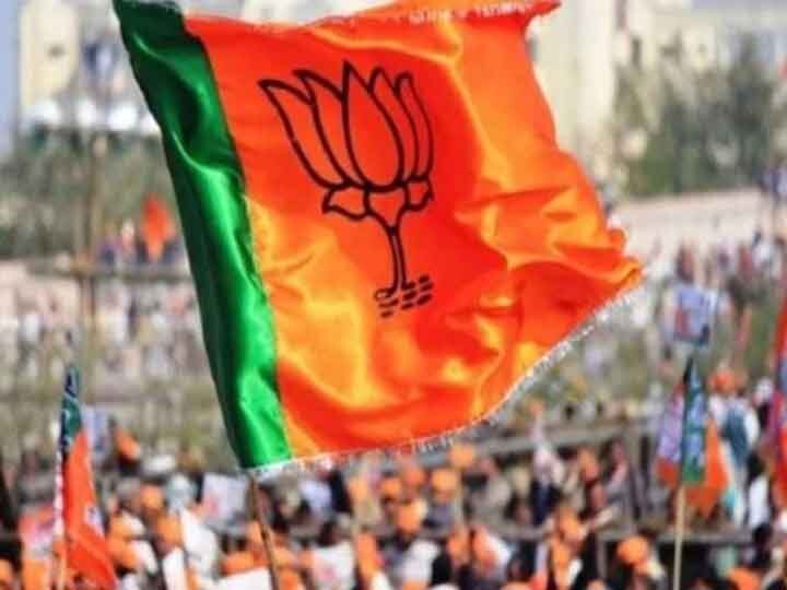 UP Assembly bypoll: BJP's emphasis on sympathy and caste equation in the selection of candidates UP Assembly bypoll: उम्‍मीदवारों के चयन में सहानुभूति और जातीय समीकरण पर बीजेपी का जोर