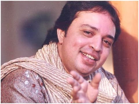 कैसे एक गाने ‘तुम तो ठहरे परदेसी’ ने Altaf Raja को बनाया था रातों रात स्टार कैसे एक गाने ‘तुम तो ठहरे परदेसी’ ने Altaf Raja को बनाया था रातों रात स्टार