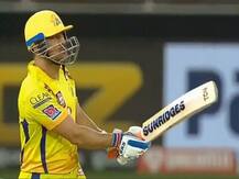 IPL 2021: नेट्स में MS Dhoni की ताबड़तोड़ बल्लेबाजी, लगाया जबरदस्त हेलिकॉप्टर शॉट, देखें VIDEO