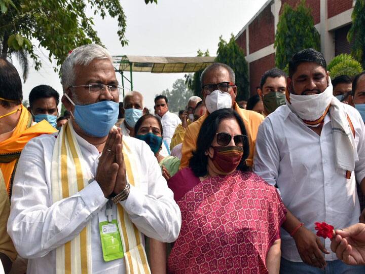 UP BY Election 2020: स्वतंत्र देव सिंह ने किया अमरोहा का दौरा, बोले- भला बुरा समझने लगी है जनता up bjp president swatantra dev singh Amroha visit over UP by election ann UP BY Election 2020: स्वतंत्र देव सिंह ने किया अमरोहा का दौरा, बोले- भला बुरा समझने लगी है जनता