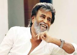 Rajinikanth Birthday: कुली से लेकर बस कंडक्टर तक का काम करने वाले रजनीकांत यूं बने सुपरस्टार, साउथ में मिला है 'भगवान' का दर्जा