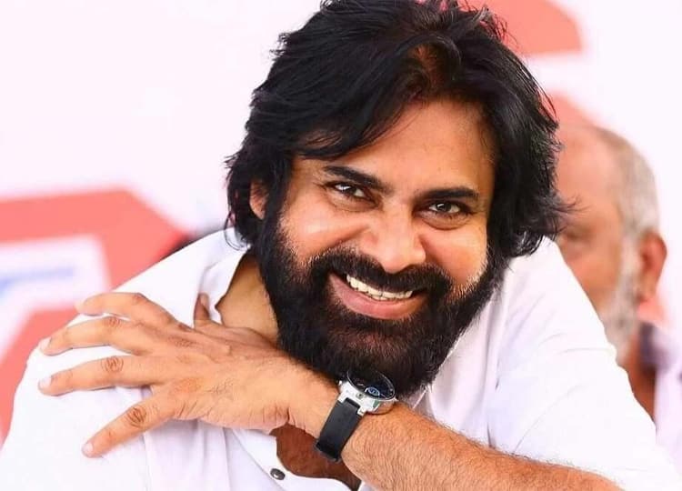 रजनीकांत हो या फिर नागार्जुन...अपने से आधी उम्र की हीरोइनों के साथ खूब जमी इन साउथ स्टार्स की जोड़ी