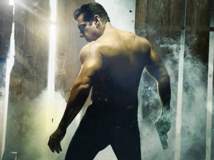 बता दें कि राधेः योर मोस्ट वांटेड भाई की शूटिंग लॉकडाउन के बाद दोबारा शुरू हुई है. फिल्म इस साल ईद पर रिलीज होनी थी, लेकिन कोरोना वायरस महामारी के चलते लगे लॉकडाउन से फिल्मों की शूटिंग पर रोक लगी थी.