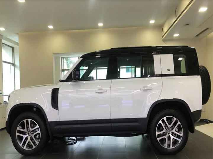 New Land Rover Defender: ‘फर्स्ट लुक’ रिव्यू, जानें क्या है इसमें खास