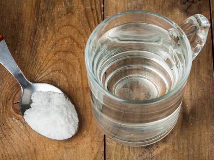 Salt water can treat constipation problem easily, know how? कब्ज की समस्या से रातोंरात छुटकारा दिलाएगा ये नमक का पानी