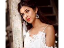 ग्रेसी सिंह से लेकर मौनी रॉय तक... छोटे पर्दे पर ये अभिनेत्रियां निभा चुकी हैं देवी का किरदार