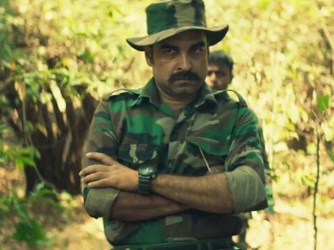 कालीन भैया बनने से पहले इन पांच रोल्स में दमदार अदाकारी दिखा चुके हैं पंकज त्रिपाठी