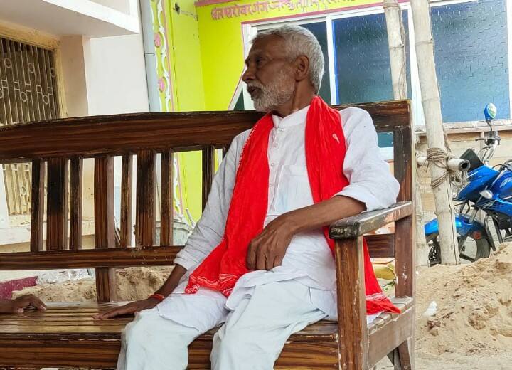 Bihar Election: तांत्रिक विद्या के सहारे चुनाव लड़ने निकले JDU प्रत्याशी श्यामबहादुर सिंह, अपना रहे यह हथकंडा Bihar Election: JDU candidate Shyam Bahadur Singh, who came out to contest elections with the help of tantric mantra ann Bihar Election: तांत्रिक विद्या के सहारे चुनाव लड़ने निकले JDU प्रत्याशी श्यामबहादुर सिंह, अपना रहे यह हथकंडा