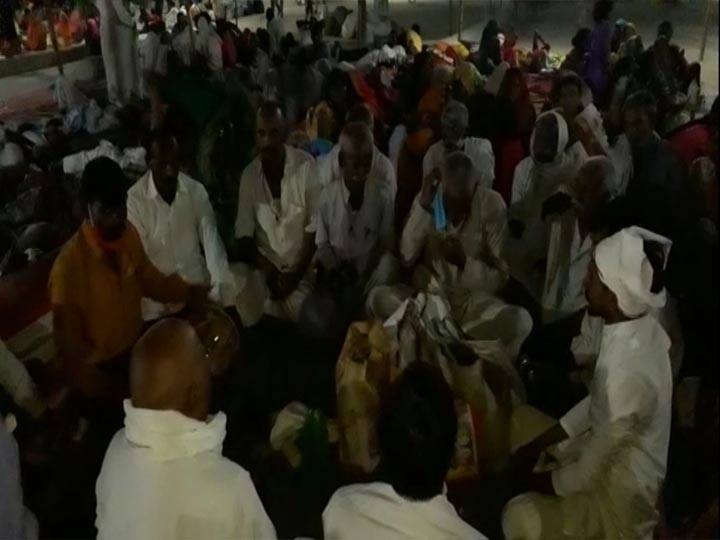 अयोध्या: भंडारे के लिये आश्रम में उमड़े 2000 लोग, पुलिस ने दर्ज किया कोविड प्रोटोकॉल उल्लंघन का मुकदमा Police registered case of Covid protocol violation in Ayodhya ann अयोध्या: भंडारे के लिये आश्रम में उमड़े 2000 लोग, पुलिस ने दर्ज किया कोविड प्रोटोकॉल उल्लंघन का मुकदमा