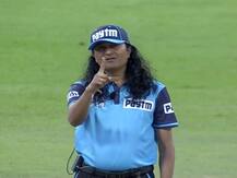 IPL 2020: 'सुपर संडे' के दिन खिलाड़ी नहीं बल्कि यह अंपायर भी चर्चा का विषय बने रहे