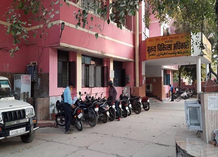 यूपी: सवालों के घेरे में कोरोना के आंकड़े, 20 साल पहले मर चुके शख्स की कोरोना रिपोर्ट कर दी अपलोड