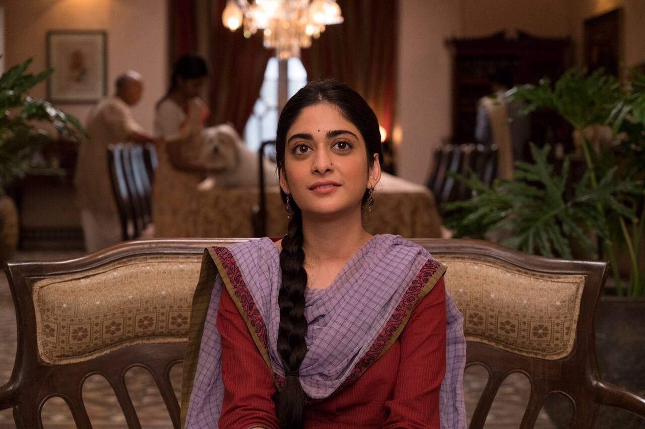 A Suitable Boy Review: पॉलिटिक्स और शादी का मिलन, निराश नहीं होंगे आप  ﻿