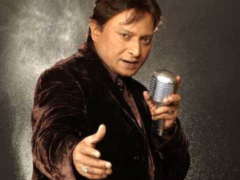 ‘सुनाई देती है जिस की धड़कन तुम्हारा दिल या..’ वो दौर था जब शब्बीर कुमार के गाने करते थे दिलों पर राज ‘सुनाई देती है जिस की धड़कन तुम्हारा दिल या..’ वो दौर था जब शब्बीर कुमार के गाने करते थे दिलों पर राज