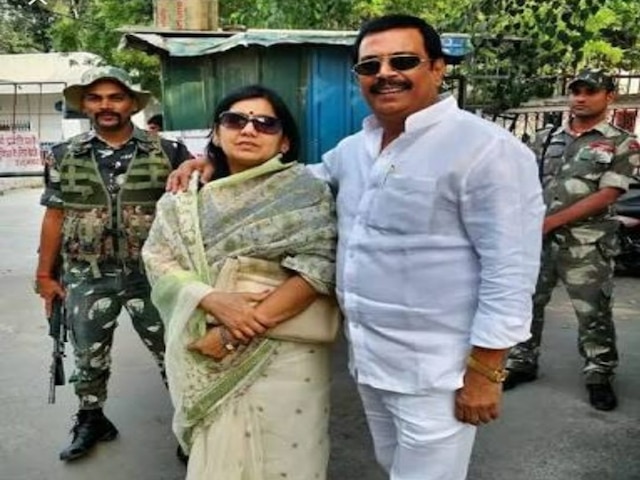Bihar Election: Lovely Anand Accuses Nitish Government, Says- Conspiracy To  Kill My Husband Ann | Bihar Election: लवली आनंद ने नीतीश सरकार पर लगाया  आरोप, कहा- मेरे पति को मारने की कर