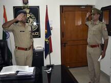 बागपत: आखिरकार दारोगा इंतसार अली ने कटवा ली दाढ़ी, एसपी ने किया बहाल