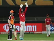 IPL 2020: प्ले ऑफ की रेस से लगभग बाहर हुईं ये तीन टीमें, प्वाइंट्स टेबल का सारा हाल जानें