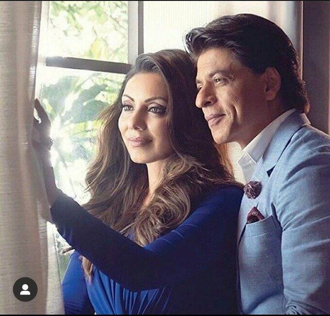 हालांकि उस वक्त पहली दफा जिसने भी शाहरुख को देखा वो न जाने क्यों यही सोचता था कि शाहरुख कभी हीरो बन ही नहीं सकते. और आपको जानकर हैरानी होगी कि ऐसा सोचने वालों में उनकी पत्नी गौरी खान भी थीं. 