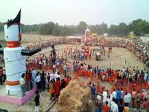 यूपी: यहां प्रतीकात्मक नहीं, राम और रावण के बीच लड़ा जाता है वास्तविक युद्ध, दिलचस्प है ये सदियों पुरानी परंपरा