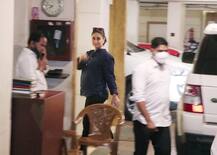 Spotted: करीना कपूर खान ने दूसरी प्रेग्नेंसी में कर लिया है खूब वेटगेन, बेबी बंप में फ्लॉन्ट किया जबरदस्त अंदाज