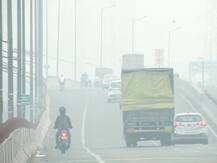 सर्दी की आमद दिल्ली वालों के लिए बनी बड़ी परेशानी, आसमान में चारों तरफ छाई स्मॉग की मोटी चादर