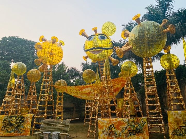 Delhi: Dussehra festival celebrated in unique style in Mehrauli, special message given in the name of corona and pollution ANN दिल्ली: महरौली में अनूठे अंदाज में मनाया गया दशहरा, कोरोना और प्रदूषण के नाम पर दिया गया खास पैगाम