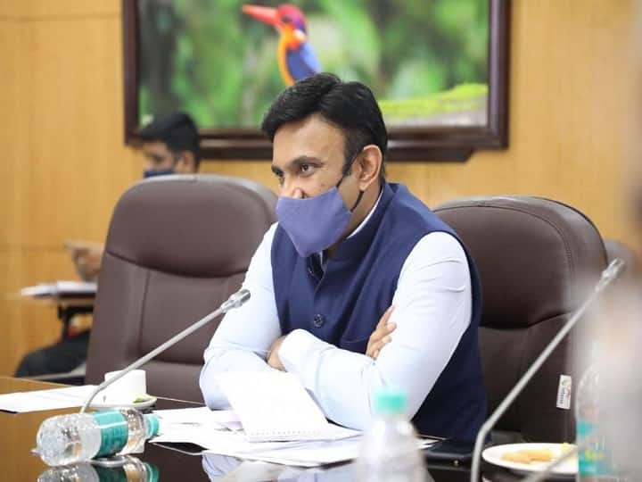 कर्नाटक स्वास्थ्य मंत्री के सुधाकर का दावा - 2021 के शुरुआत में लोगों तक पहुंचाई जाएगी कोरोना की वैक्सीन