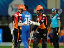 SRH vs DC: हैदराबाद ने दिल्ली को दिया 220 रनों का लक्ष्य, वॉर्नर और साहा ने खेली तूफानी पारी