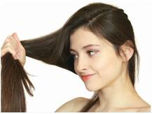 बालों को चमकदार, मजबूत और रेशमी बनाने के लिए अपनाएं ये टिप्स, गिरावट को भी करेगा कम