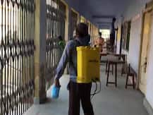 बिहार चुनाव 2020: 71 सीटों के लिए मतदान जारी, बूथों को किया गया सैनिटाइज, देखें तस्वीरें