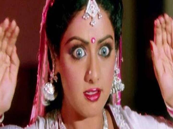 पहले के ज़माने में एक अलग ही जॉनर की बॉलीवुड फ़िल्में काफी मशहूर हुआ करती थीं जिनमें इच्छाधारी नाग-नागिन का कॉन्सेप्ट बहुत देखने को मिलता था. फिर धीरे-धीरे मौजूदा समय में यह जॉनर बड़े पर्दे से गायब हो गया. लेकिन, अब पर्दे पर यह कॉन्सेप्ट दोबारा लौट रहा है.