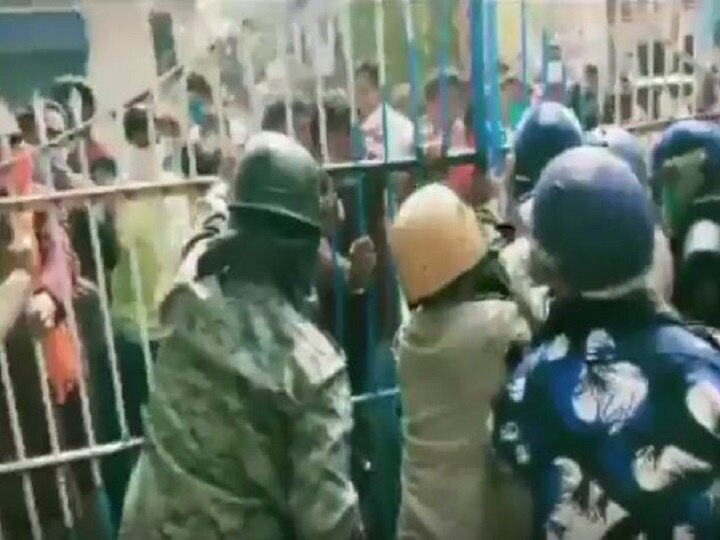 West Bengal Scuffle broke out bitween BJP workers & Police in Howrah district वीडियो: बंगाल में बीजेपी कार्यकर्ता की हत्या के खिलाफ बंद के दौरान पार्टी समर्थक पुलिस से भिड़े