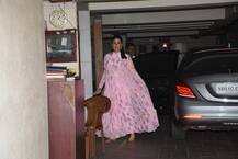 In Pics: बेहद खूबसूरत अंदाज में स्पॉट हुई प्रेग्नेंट करीना कपूर खान, मैटरनिटी ड्रेस में छुपाया बेबी बंप