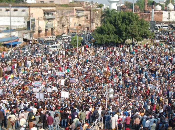 Congress MLA and muslim community protest in iqbal maidan against french president