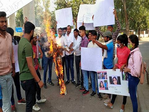 निकिता हत्याकांड: बल्लभगढ़ हिंसा में अब तक 28 गिरफ्तार, कल दिल्ली-फरीदाबाद हाईवे पर हुआ था जमकर उत्पात निकिता हत्याकांड: बल्लभगढ़ हिंसा में अब तक 28 गिरफ्तार, कल दिल्ली-फरीदाबाद हाईवे पर हुआ था जमकर उत्पात