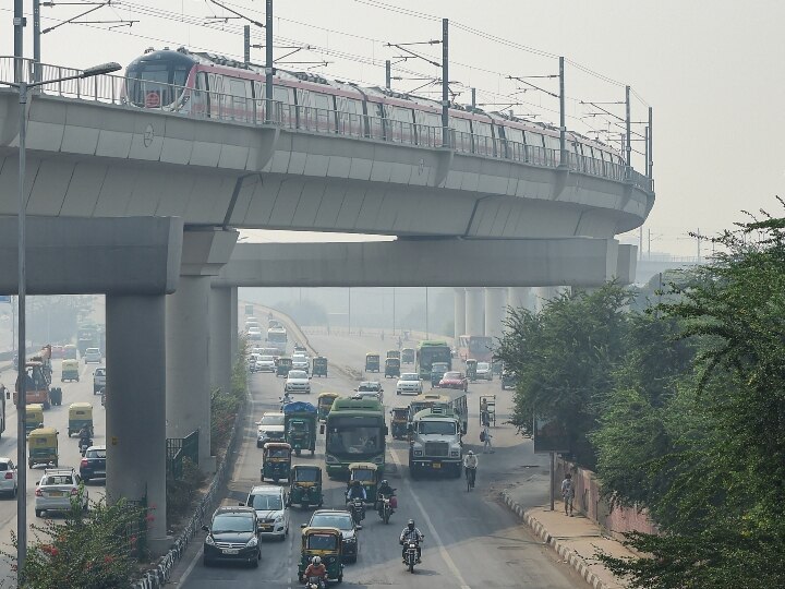 Air quality in Delhi reached very poor category, people are facing this problem दिल्ली में एयर क्वालिटी ‘बेहद खराब’ श्रेणी में पहुंची, लोगों को हो रही ये परेशानी