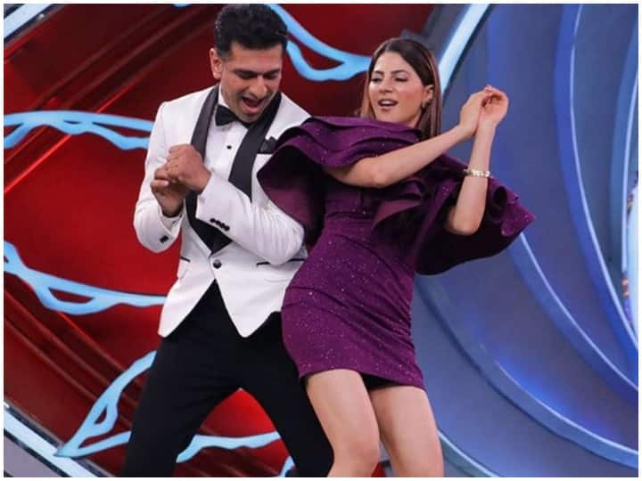 Bigg Boss 14: एजाज खान ने निक्की तम्बोली से धुलवाए अपने अंडर गारमेंट्स, काम्या पंजाबी ने लगाई लताड़ Ejaz Khan washed his undergarment from nikki tamboli kamya punjabi lashes out Bigg Boss 14: एजाज खान ने निक्की तम्बोली से धुलवाए अपने अंडर गारमेंट्स, काम्या पंजाबी ने लगाई लताड़