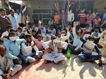 यूपी उपचुनावः टूंडला में वोट का बहिष्कार, अब तक शुरू नहीं हुई वोटिंग, जानिए- क्यों है ऐसा?