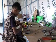 गोरखपुर: आठवीं कक्षा के छात्र अमर प्रजापति ने रोशन किया नाम, कंपनी खोलकर चार लोगों को दिया रोजगार